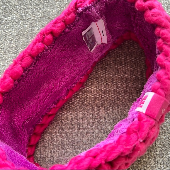 Toddler girls North Face winter headband. - Picture 4 of 4